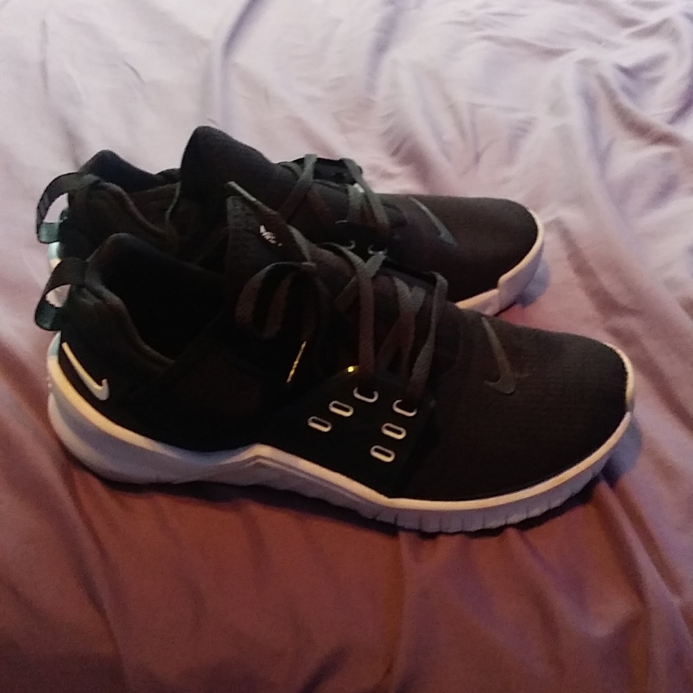 Black Nike shoes